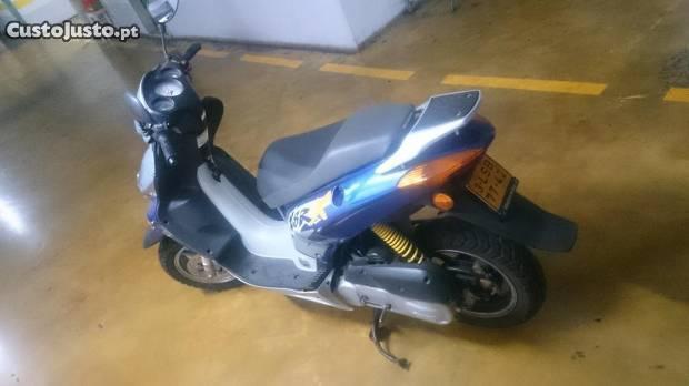 Scooter Honda X8R-X APENAS 4684km