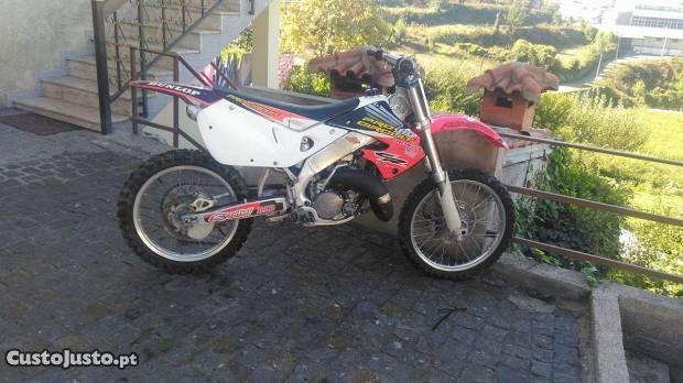 Honda cr125