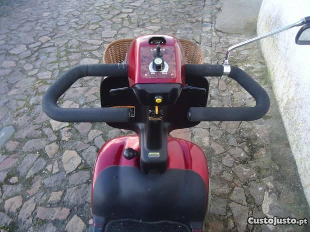 scooter de mobilidade reduzida