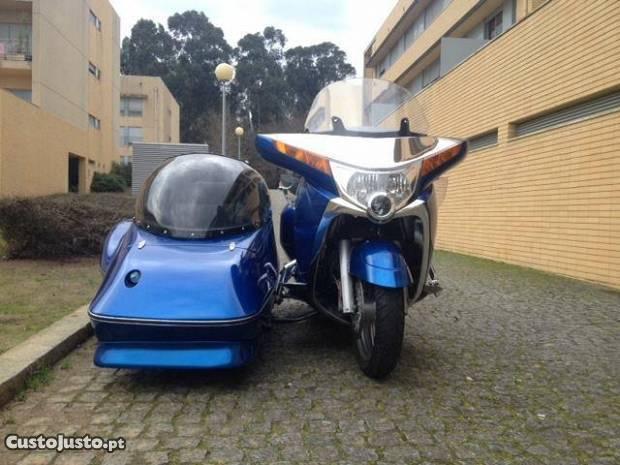 Victory Vision Tour sidecar