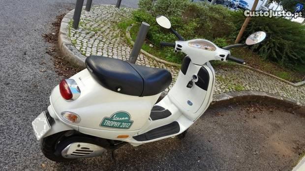 Vespa ET4