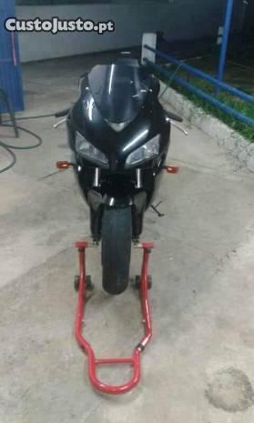 Honda cbr1000 rr 2004