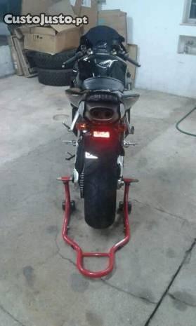 Honda cbr1000 rr 2004