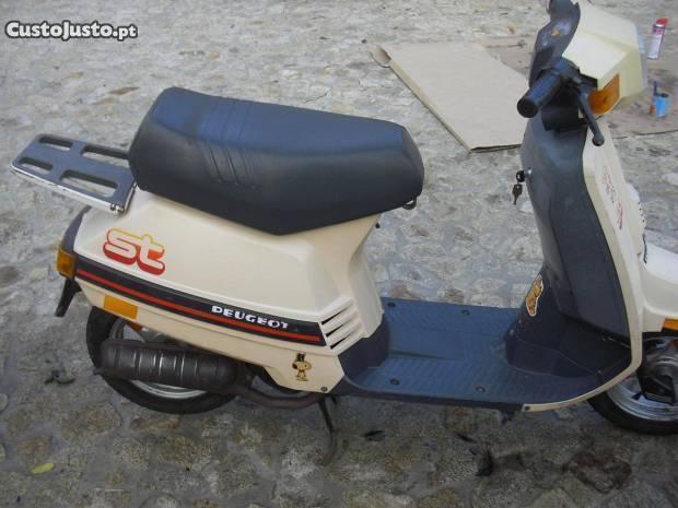 Scooter Peugeot de 1988
