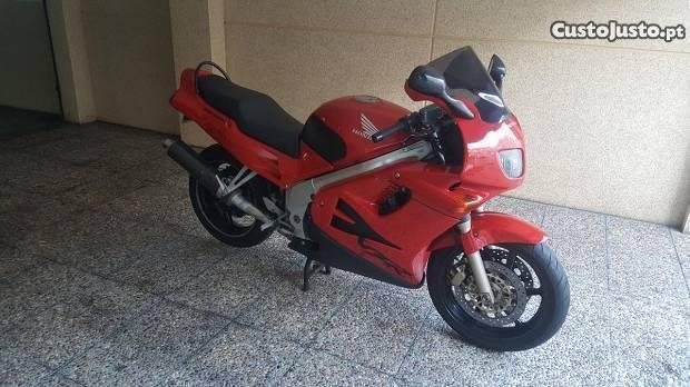 Honda VFR 750cc