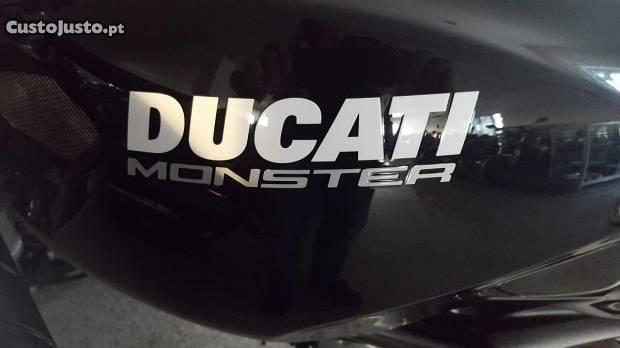 Ducati Monster 1100ds