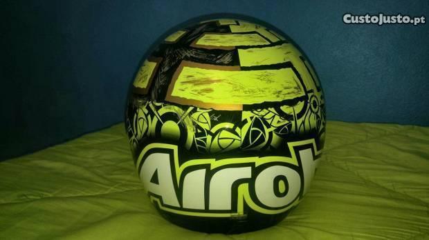 Capacete airoh tamanho L novo