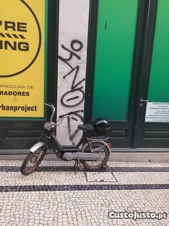 Piaggio Ciao em estado razoável