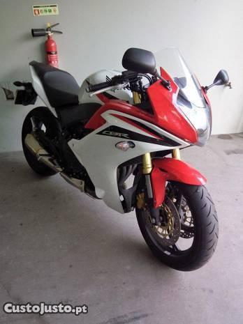 Honda CBR 600, 7.100 Km, 2013 c/nova