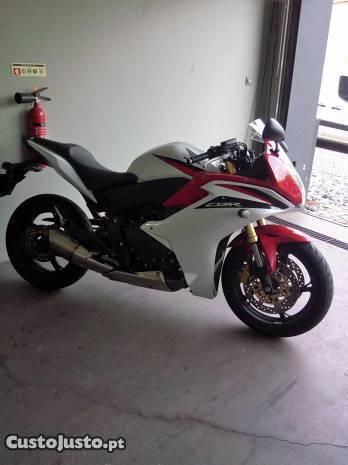 Honda CBR 600, 7.100 Km, 2013 c/nova