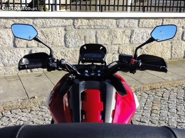 Honda NC750XA de 2016 com 3700km