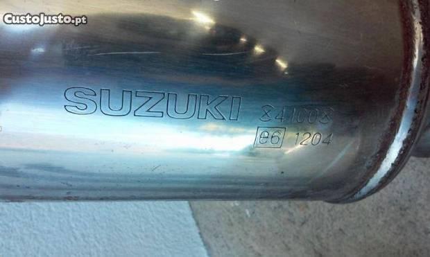 Coletor e dois Escapes originais Suzuki GSX1100R
