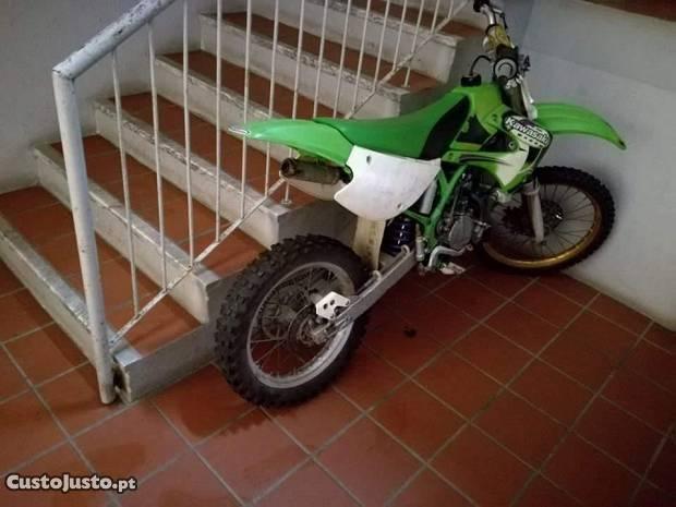 kx85 de 2005 (modelo roda grande)