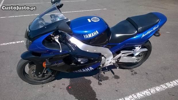 Yamaha YZF 1000R