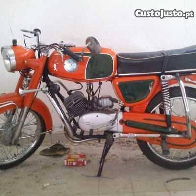 Motorizada Casal Mopede