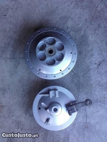 Cubos de travão casal 125