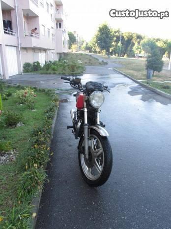 Honda CB 400 N Anos 70