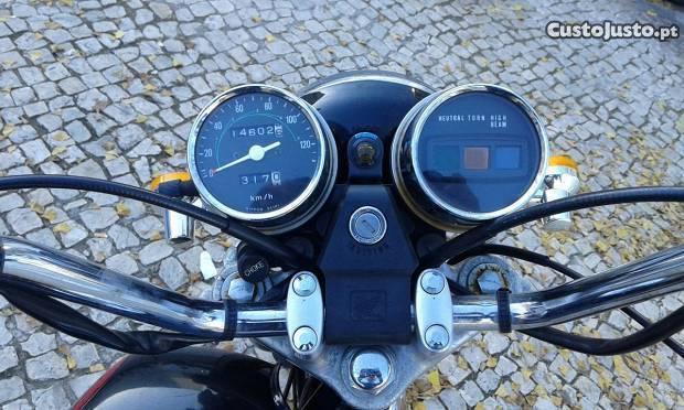 Moto em boas condições