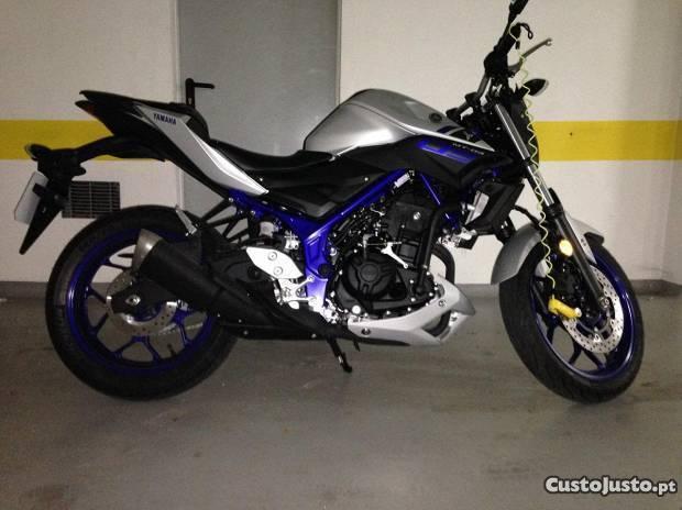 Yamaha MT-03 Race blue