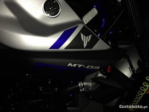 Yamaha MT-03 Race blue