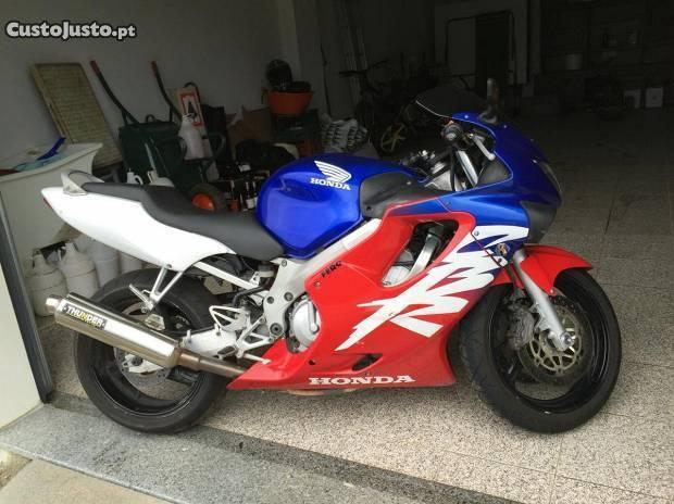 Honda cbr 600 só 28000km