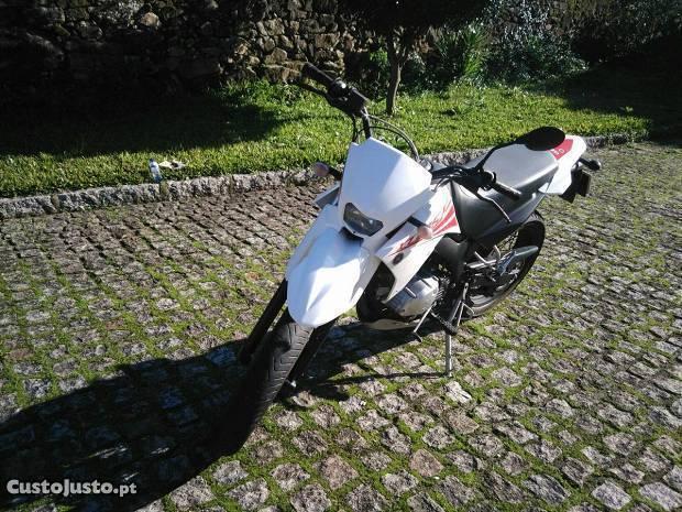 Yamaha XT 125 SM
