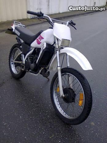 Yamaha dt impecável