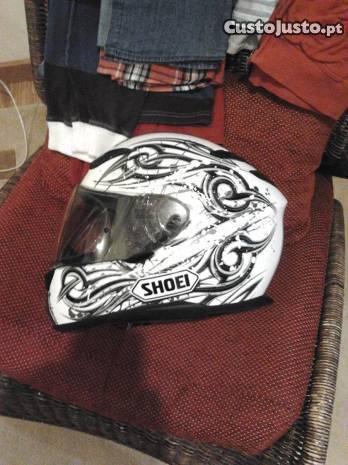 Capacete shoei