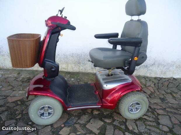 scooter para pessoa com mobilidade reduzida