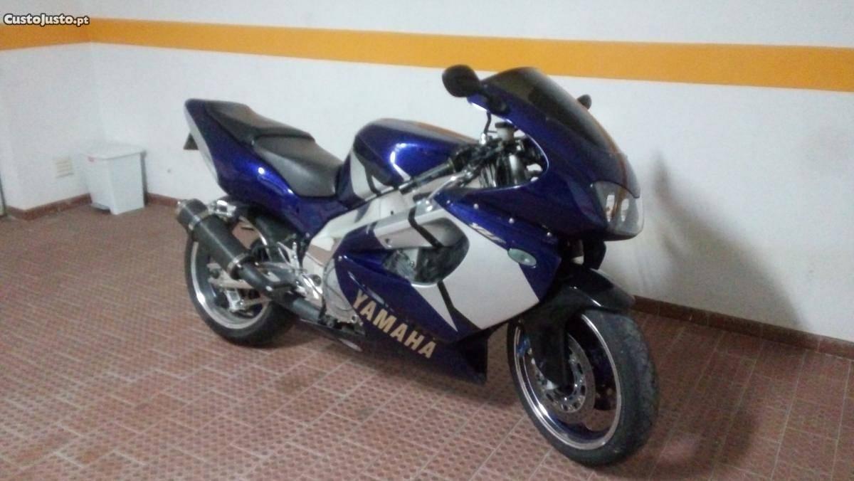 Yamaha thundrace 1000