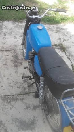 2100 turismo