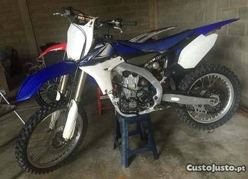 Yamaha YZ 450 2011, estimada, matrícula e injeção