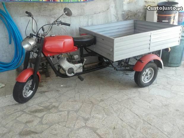 Triciclo casal forvel