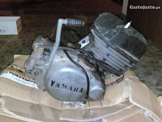 Motor vintage yamaha