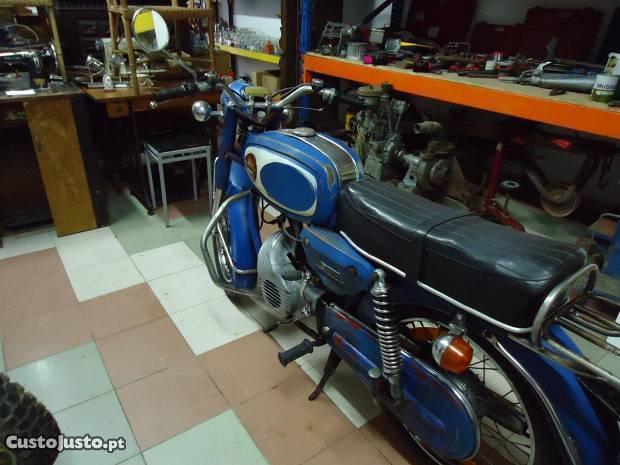 EFS 301m com motor Zundapp