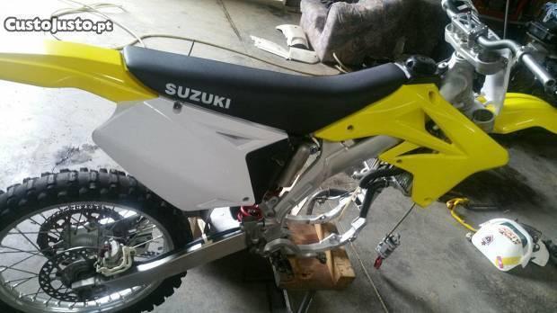 Suzuki rmz 250 para pecas 2008