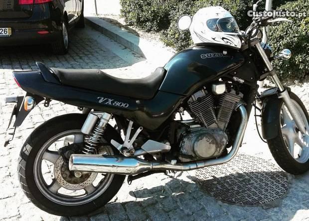 Suzuki vx 800 de 1990 em bom estado