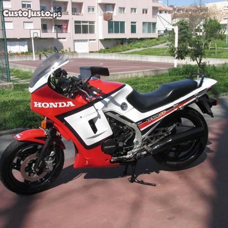 Honda VF 500 FII Anos 80