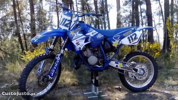 yamaha yz 125 em bom estado, negociável