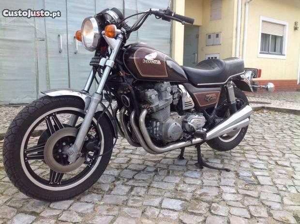 Honda CB four 900 café racer