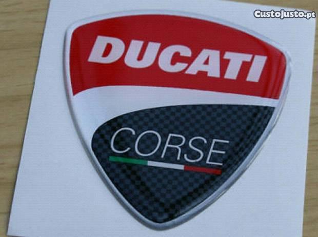 Emblema Ducati em resina pequeno vários