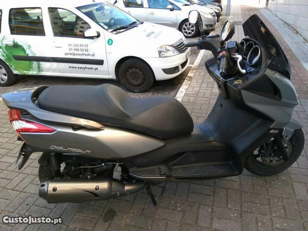 Maxiscooter Kymco Downtown 125i