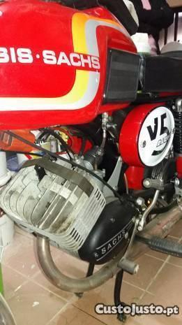 Moto V5 Racing