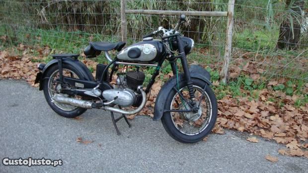 mars de 1953 peça única no Mundo