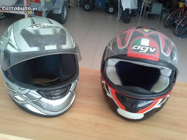 capacetes em bom estado
