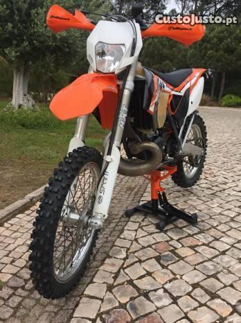 KTM EXC 250 2014 (2t) Muito bem tratada!