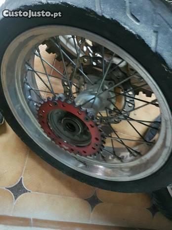 Rodas a supermotar