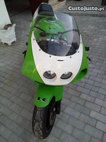 Kawasaki zxr750. Troco