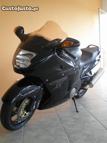 Honda CBR 1100 XX SuperBlackBird