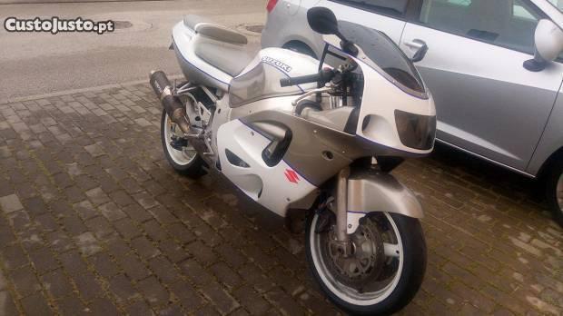 Suzuki gsxr